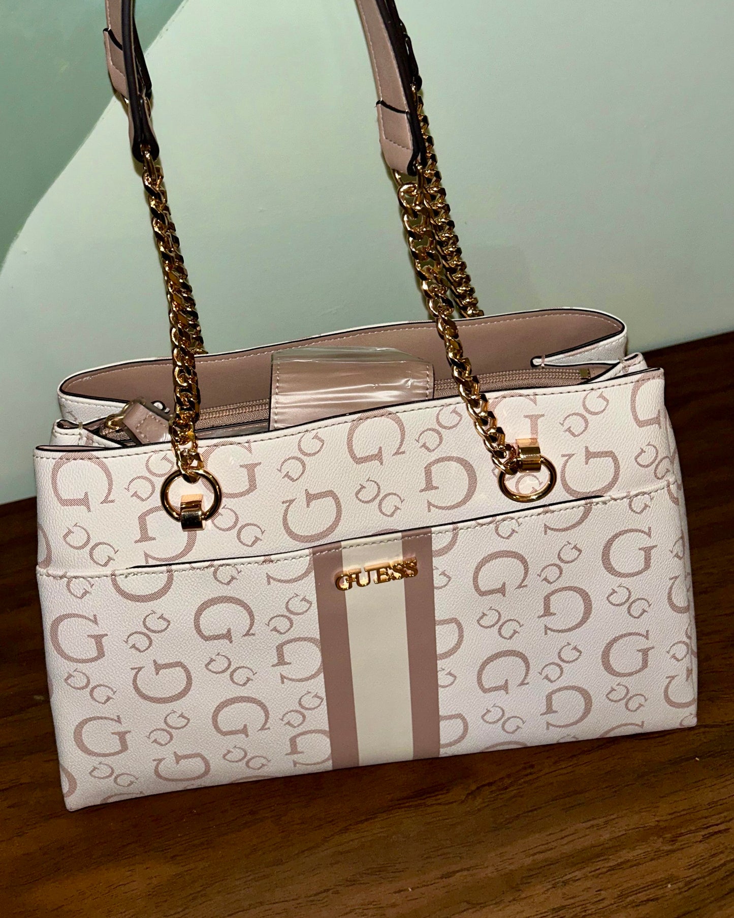 Cartera Guess
